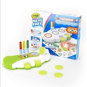 Crayola Color Wonder Mess free Coloring light up